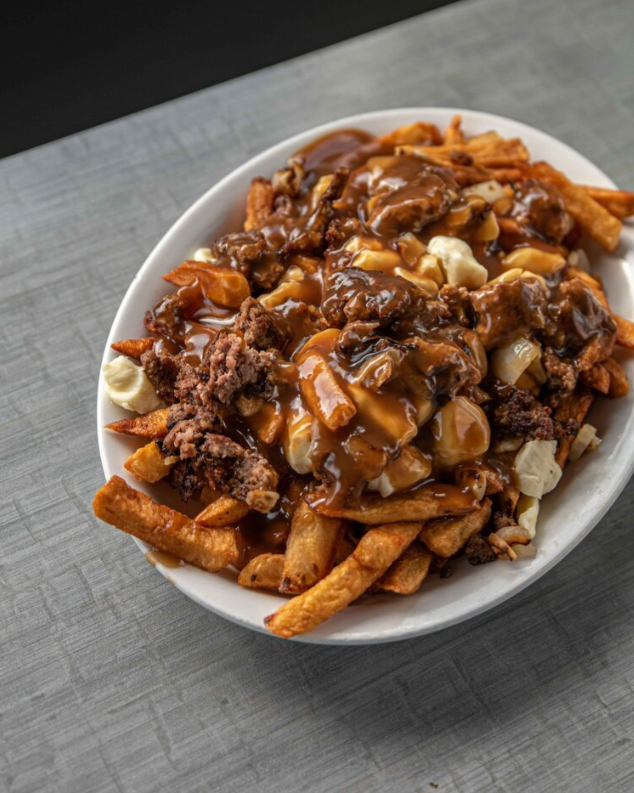 La poutine du Casse-cro&ucirc;te Pierrot &agrave; Limoilou